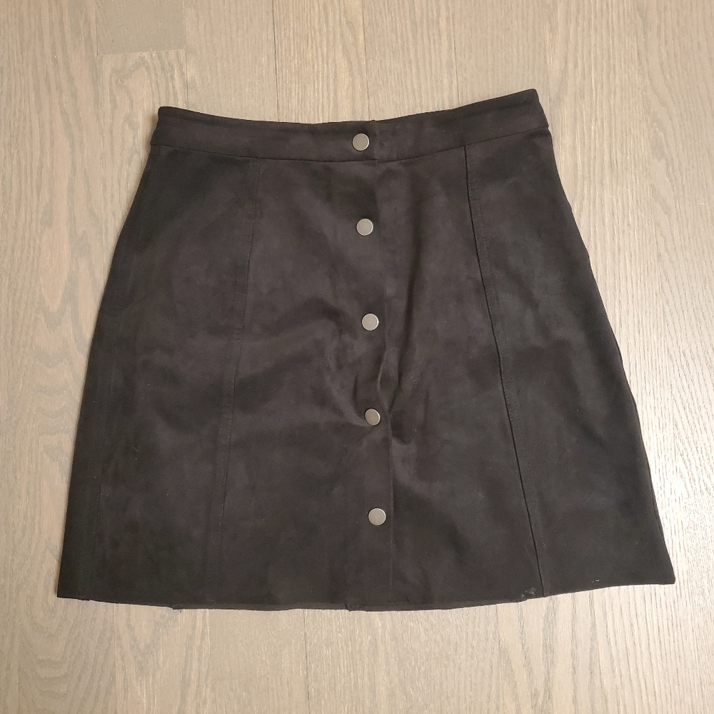 ARITZIA ( Wilfred) Black miniskirt size 8